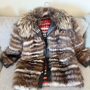 Luxurious Vintage Fox (?) Fur Coat with Leather Accents
